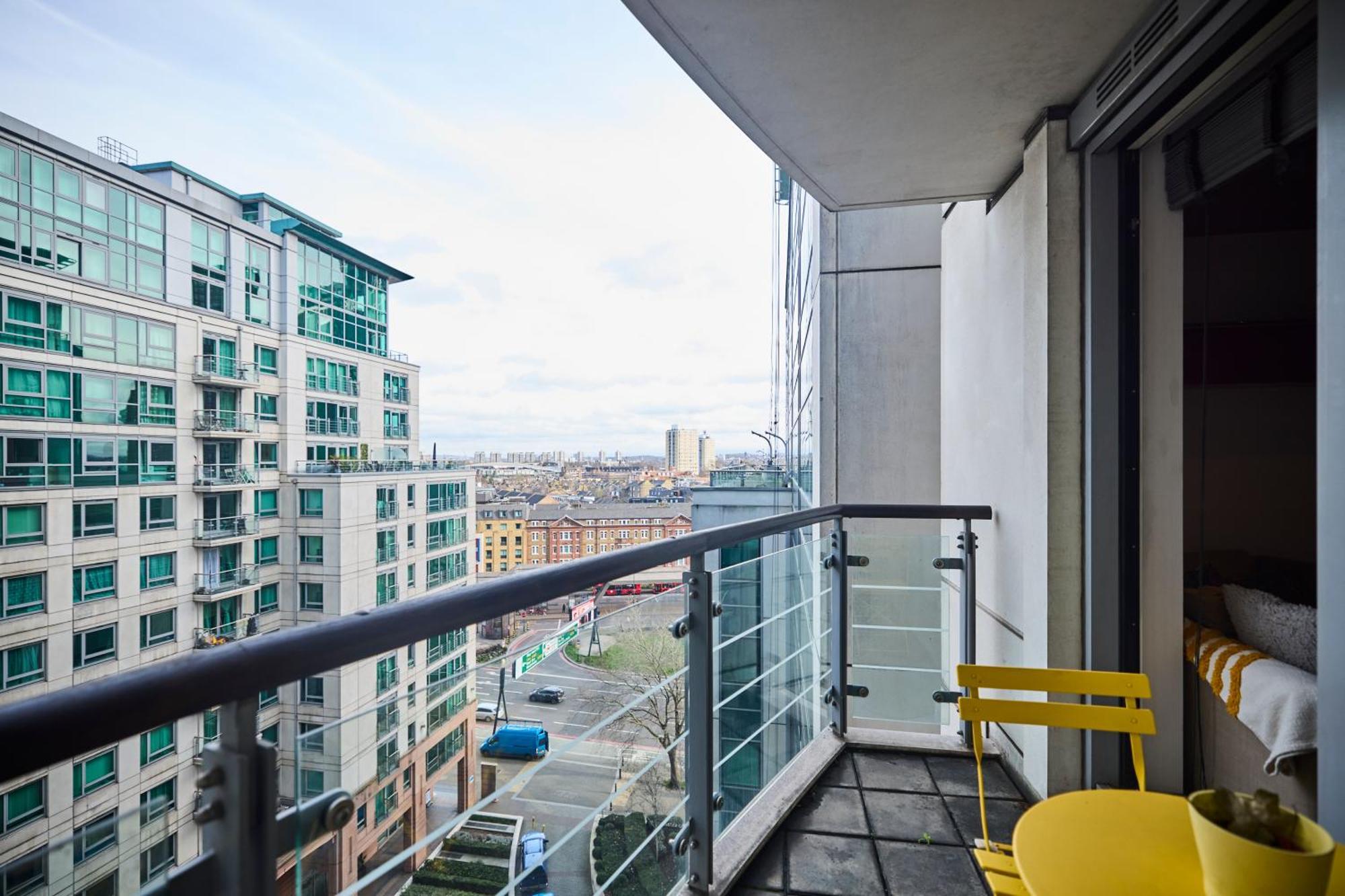 The Vauxhall Hideout - Comfy 2Bdr Flat With Balcony London Eksteriør bilde